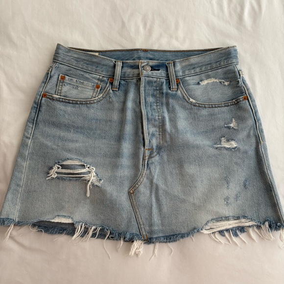 Levi’s // High Rise Deconstructed Button Fly Skirt - Picture 3 of 8